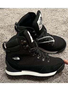 WOMEN'S THE NORTH FACE BACK-TO-BERKELEY IV TEXTILE WATERPROOF BOOTS Size US 5.5